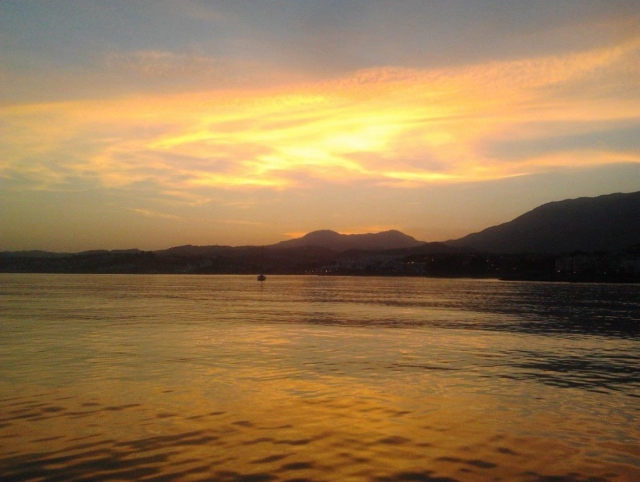 Coincidiendo con la puesta de sol